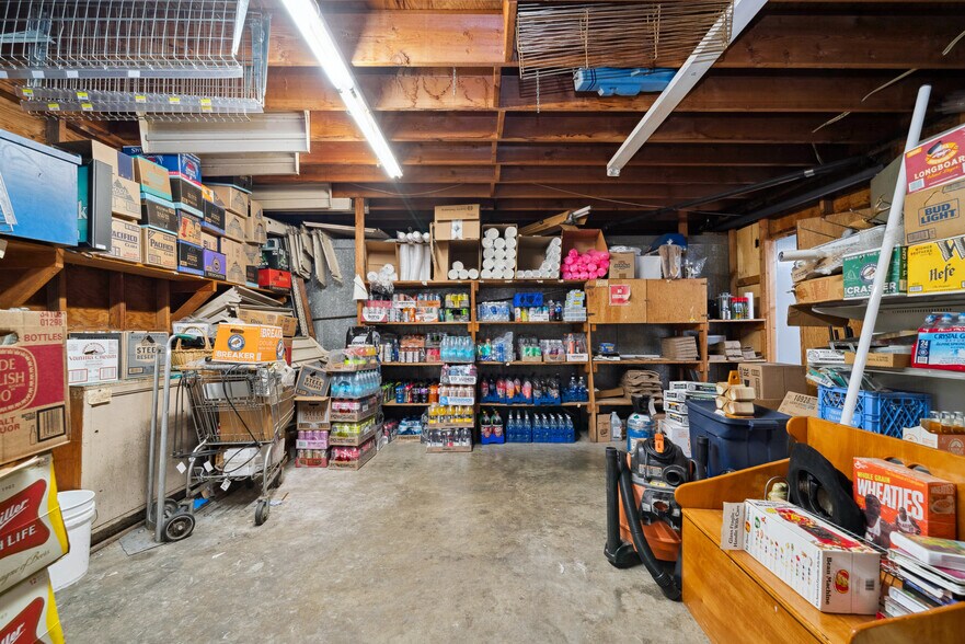 More Photos Of 35800 7th (Hwy101) St, Nehalem Storefront Retail Residential For Sale