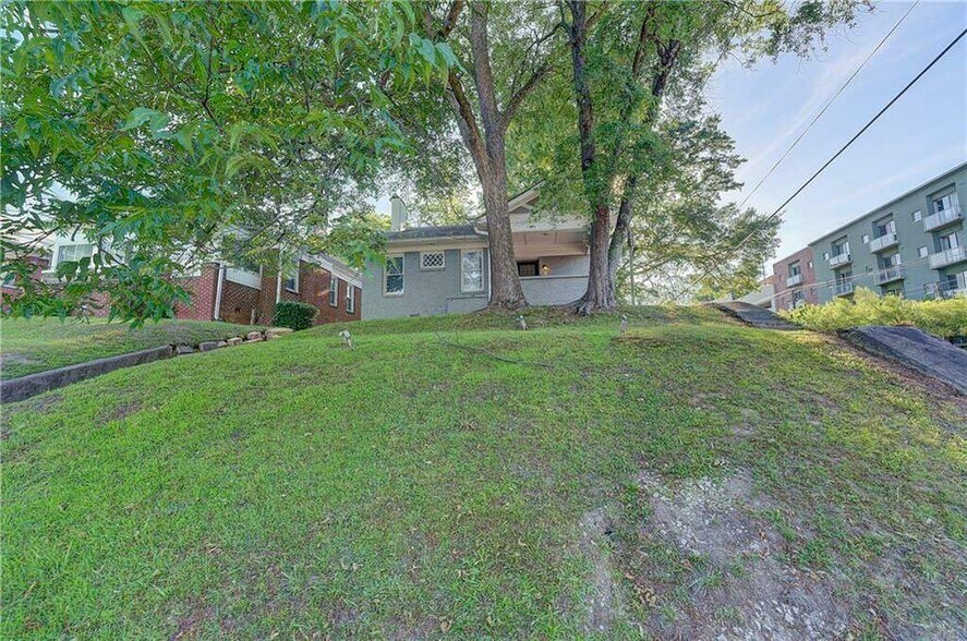 More Photos Of 604 Glen Iris Dr NE, Atlanta Office Residential For Sale