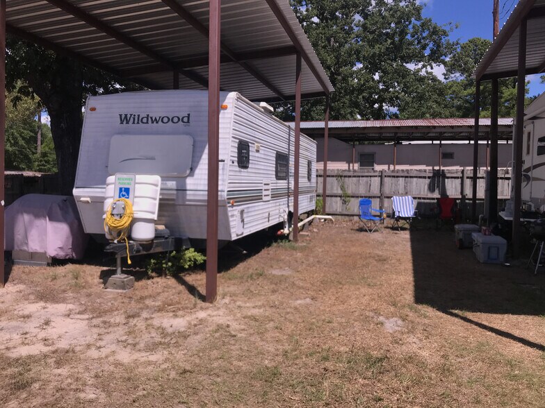 More Photos Of 18698 FM 1751, Bronson Freestanding For Sale