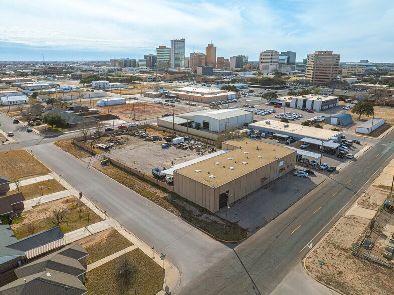 More Photos Of 308 E Louisiana Ave, Midland Light Manufacturing For Sale