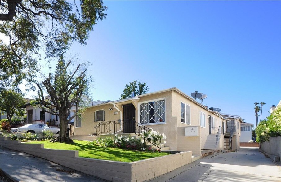 Primary Photo Of 1136 W 10th St, San Pedro Apartments For Sale