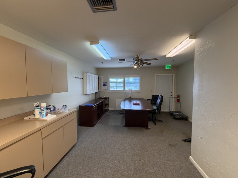 More Photos Of 1430 Royal Palm Square Blvd, Fort Myers Office For Sale