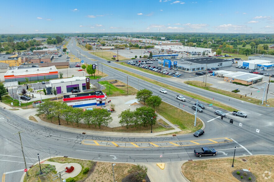 More Photos Of 1599 N Morton St, Franklin Fast Food For Lease