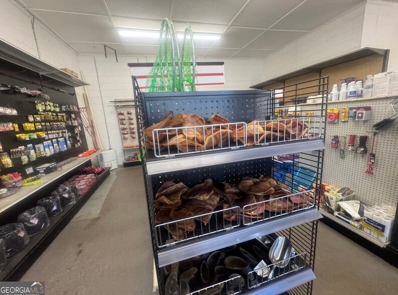 More Photos Of 2886 GA Highway 117, Cadwell General Retail For Sale