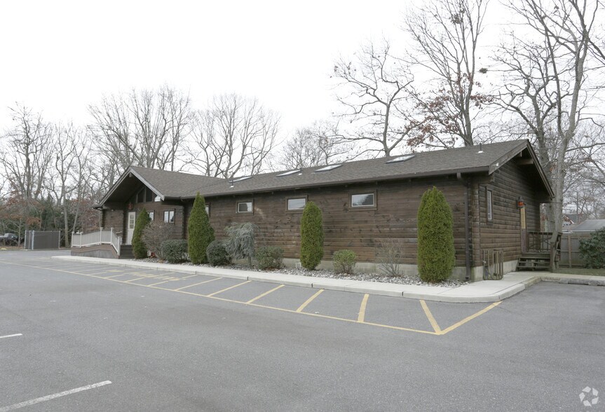 More Photos Of 321 Lacey Rd, Forked River Medical For Sale