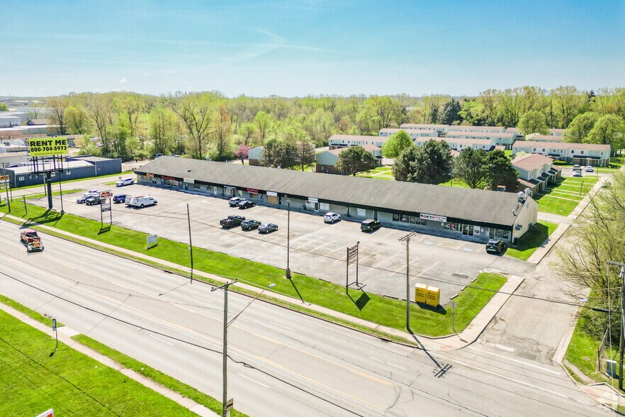 More Photos Of 309-337 Alexis Rd, Toledo General Retail For Sale