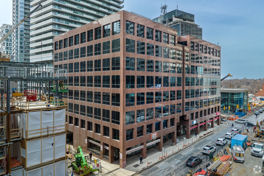 More Photos Of 1 Eglinton Ave E, Toronto Office For Lease