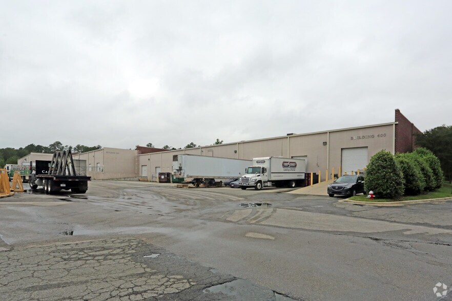 More Photos Of 300 Dominion Dr, Morrisville Light Distribution For Lease