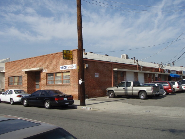 Primary Photo Of 12017-12021 Vose St, North Hollywood Warehouse For Lease