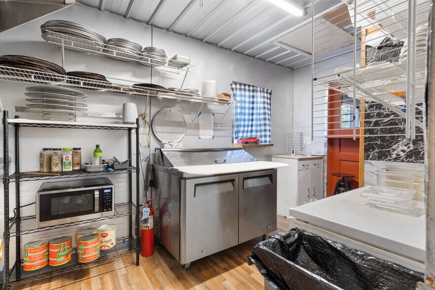 More Photos Of 7930 E State Highway 76, Kirbyville Specialty For Sale