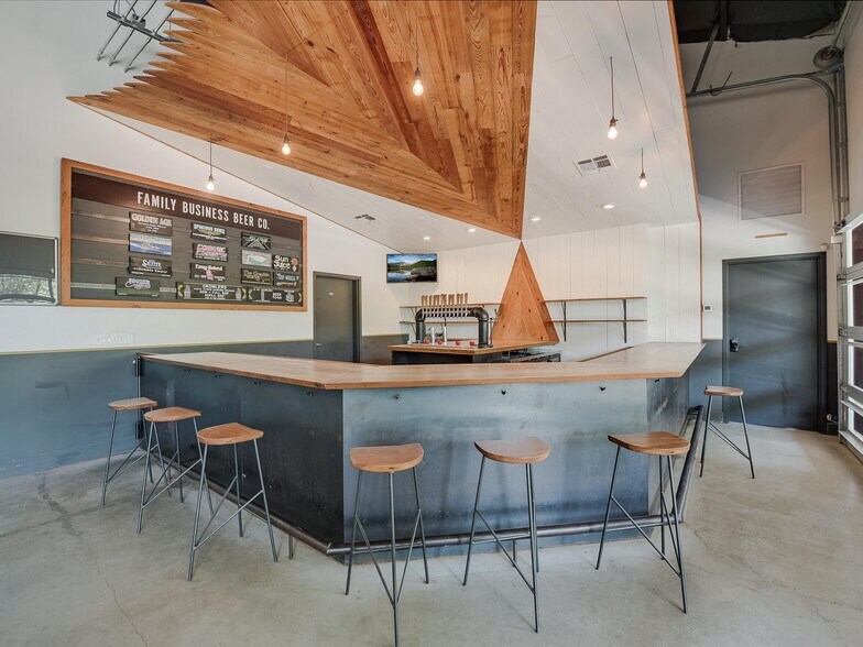 More Photos Of 19510 Hamilton Pool Rd, Dripping Springs Freestanding For Sale