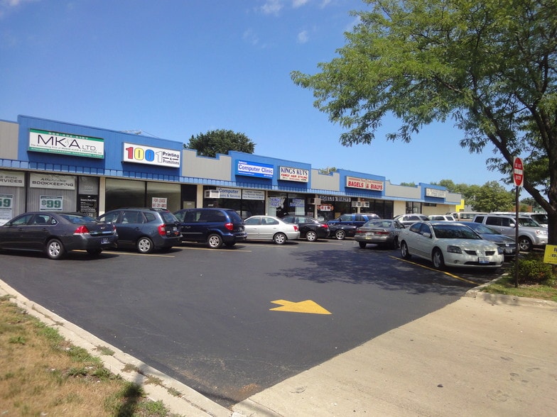 More Photos Of 3552-3562 Dempster St, Skokie General Retail For Lease