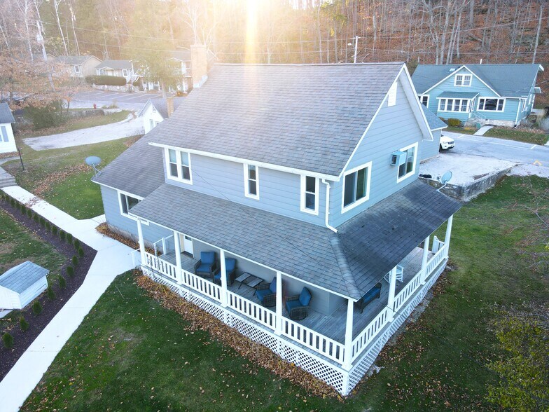 More Photos Of 2375 Maple Dr, Sister Bay Multifamily For Sale