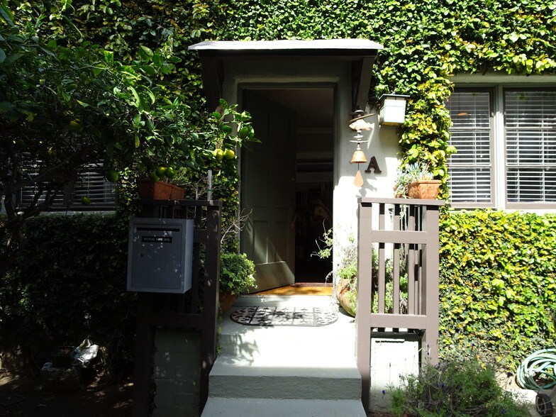 More Photos Of 1511 12th St, Santa Monica Multifamily For Sale