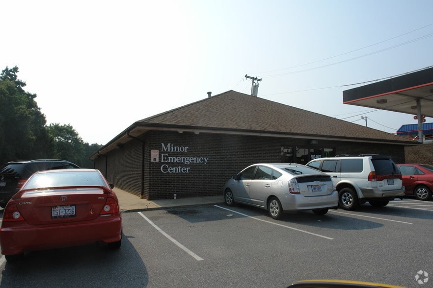 More Photos Of 4917 South Blvd, Charlotte Medical For Lease