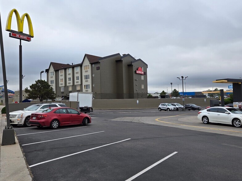 More Photos Of 8350 Razorback Rd, Colorado Springs Hotel For Sale