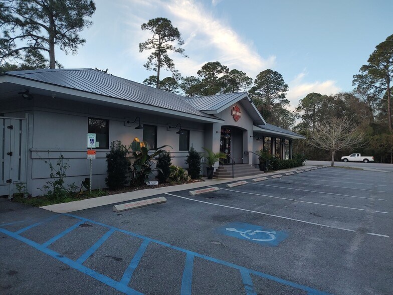 More Photos Of 32 Palmetto Bay Rd, Hilton Head Island Unknown For Lease