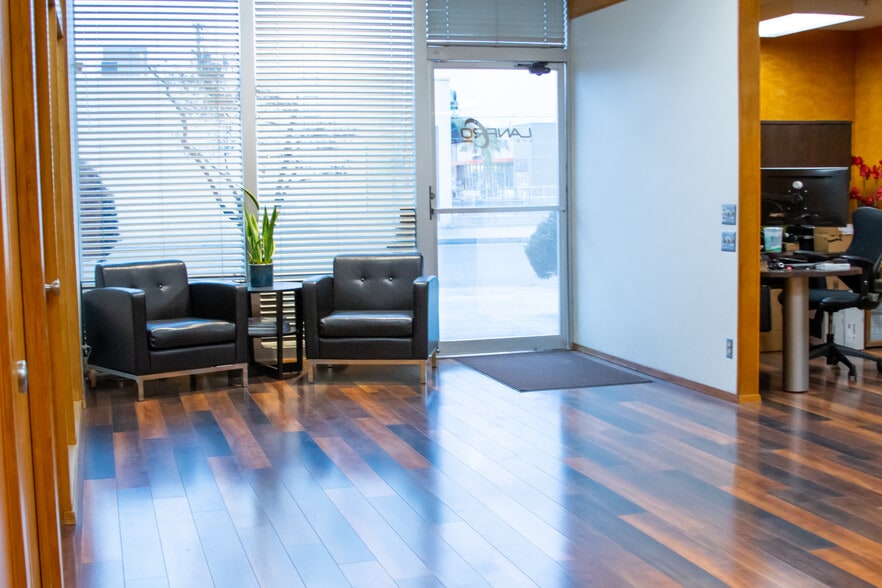 More Photos Of 2323 E St, Bakersfield Loft Creative Space For Lease