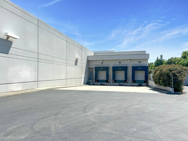 More Photos Of 5729 Fontanoso Way, San Jose Research And Development For Lease