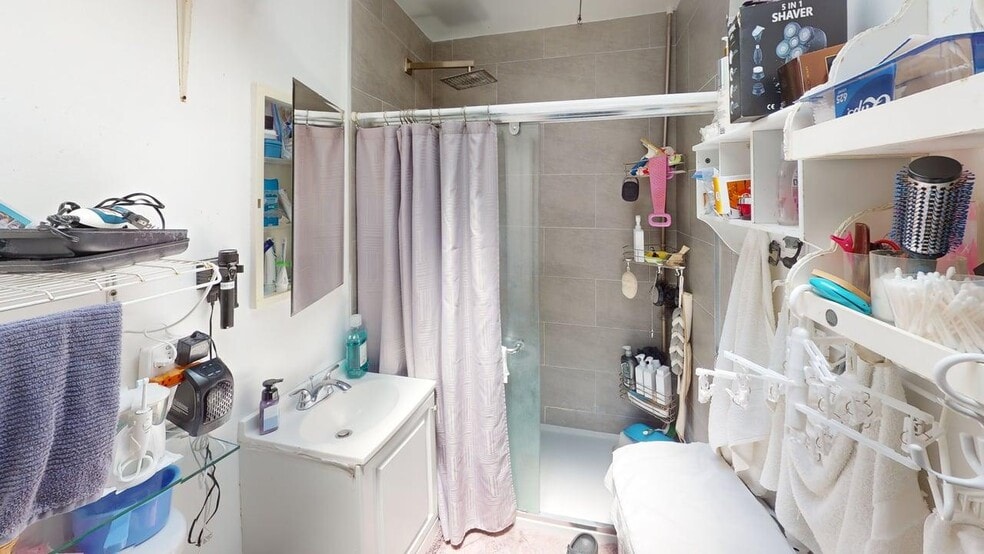 More Photos Of 6582-6584 Mission St, Daly City Storefront Retail Residential For Sale