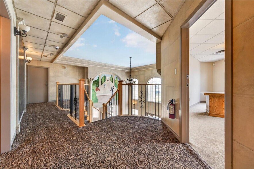 More Photos Of 12803 54th St NW, Edmonton Office For Sale