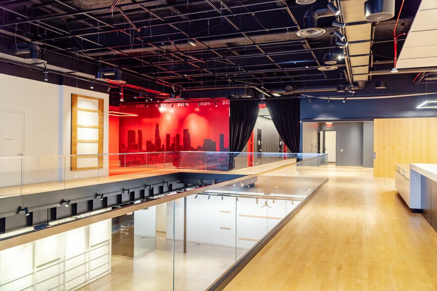 More Photos Of 618-622 S Broadway, Los Angeles Storefront Retail Office For Sale