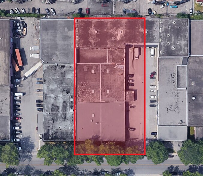 More Photos Of 12300 Boul Albert-Hudon, Montréal Warehouse For Lease