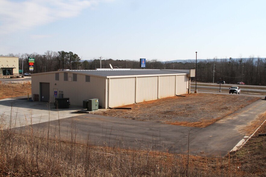 More Photos Of 23650 John T. Reid Pky, Scottsboro Warehouse For Lease