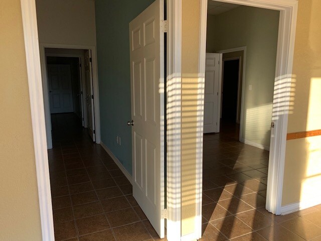 More Photos Of 311 E Stan Schlueter Loop, Killeen Storefront For Lease