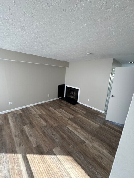 More Photos Of 1461-1467 Worthington Dr, Columbus Multifamily For Sale