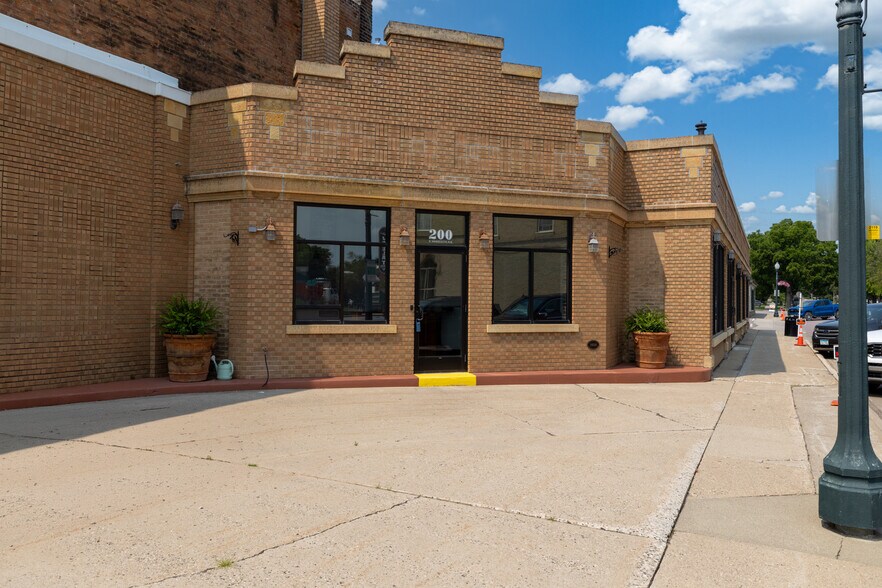 More Photos Of 200 S Minnesota Ave, Saint Peter Office For Sale