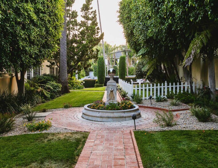 More Photos Of 1718-1726 N Vista St, Los Angeles Apartments For Sale