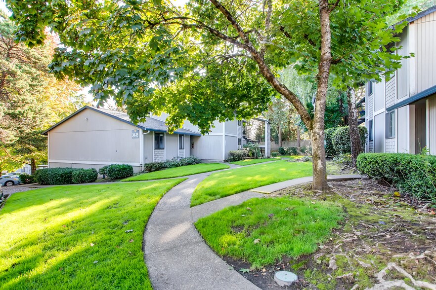 More Photos Of 10650 SW 121st Ave, Tigard Apartments For Sale