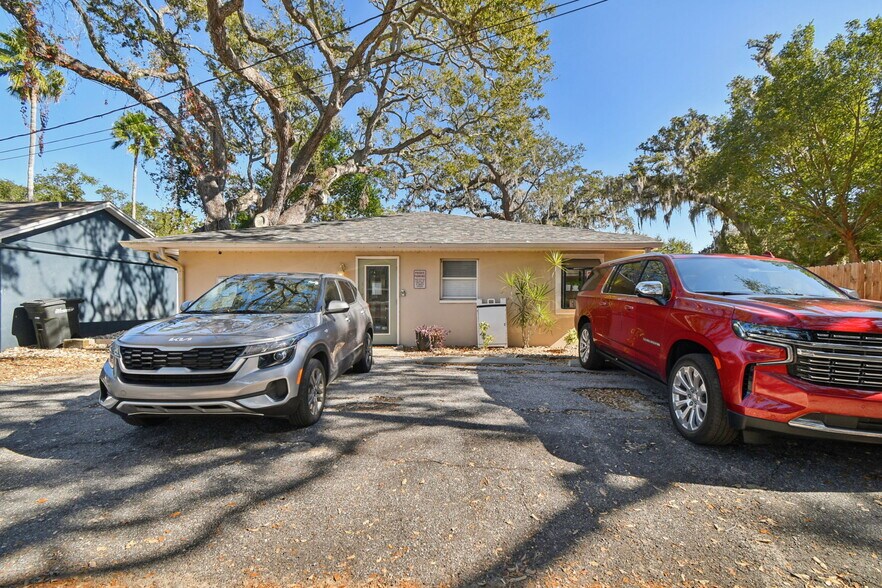 More Photos Of 108 4th Ave S, Safety Harbor Office For Sale