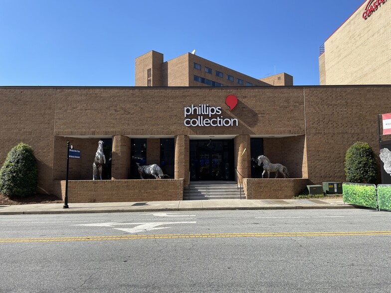 More Photos Of 135 S Main St, High Point Hotel For Sale