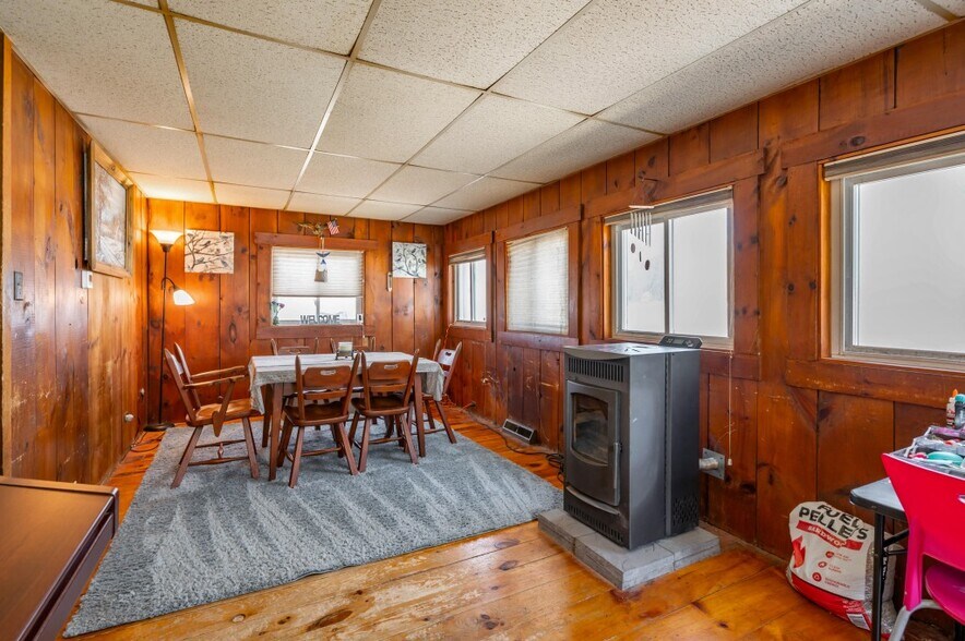 More Photos Of 54 Lowell Rd, Hudson Auto Repair For Sale
