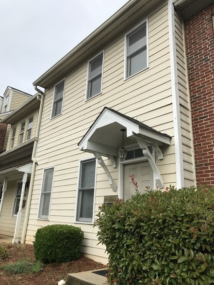 More Photos Of 205 Jamestown Sq, Columbia Office For Lease