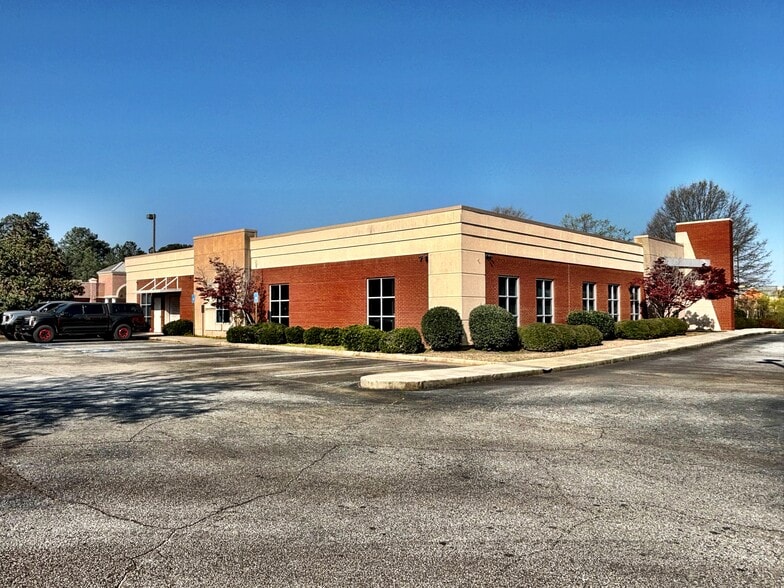 Primary Photo Of 6400 Peake Rd, Macon-Bibb Office For Sale