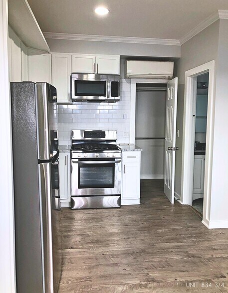 More Photos Of 832 Hilldale Ave, West Hollywood Apartments For Sale