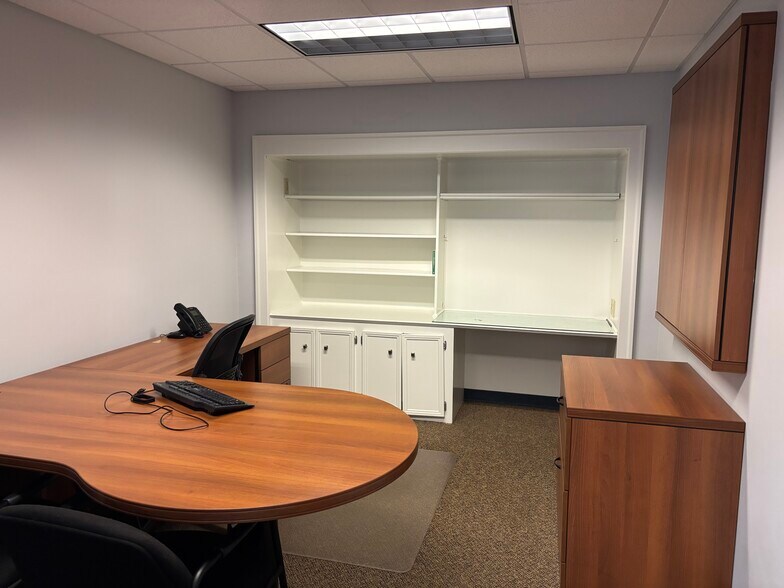 More Photos Of 126 Access Rd, Gaston Flex For Lease