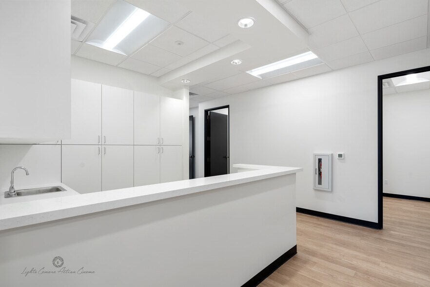 More Photos Of 11905 Bolthouse Dr, Bakersfield Unknown For Lease