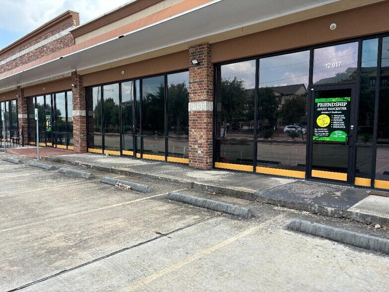 More Photos Of 12923 W Bellfort Blvd, Sugar Land Storefront Retail Office For Sale