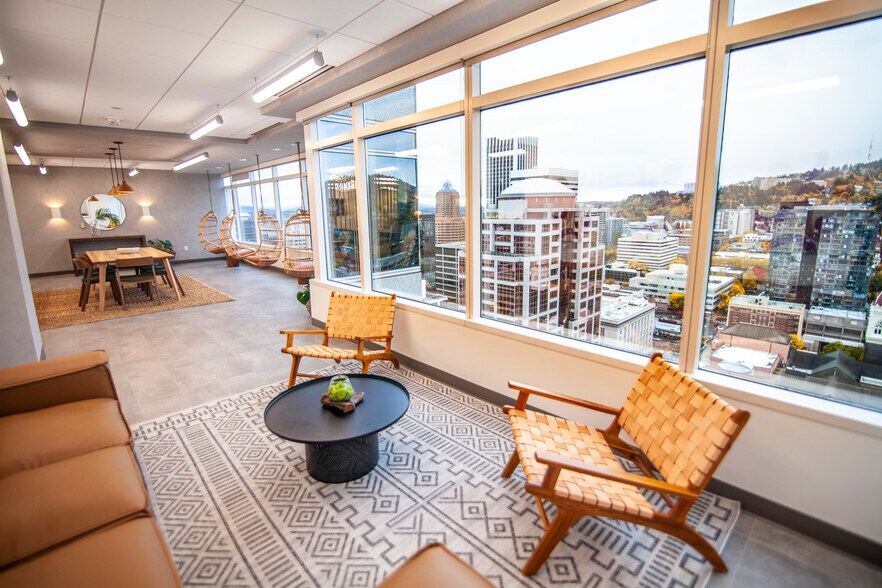 More Photos Of 805 SW Broadway, Portland Coworking Space