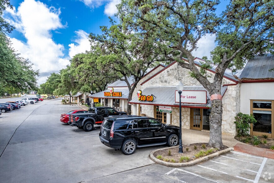More Photos Of 2950 Thousand Oaks Dr, San Antonio Unknown For Lease
