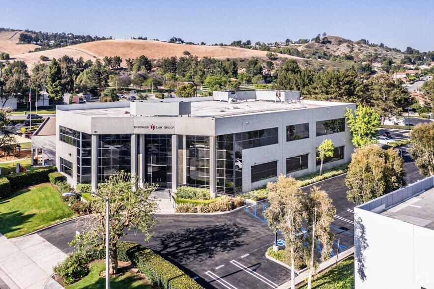 More Photos Of 181 S Old Springs Rd, Anaheim Loft Creative Space For Lease