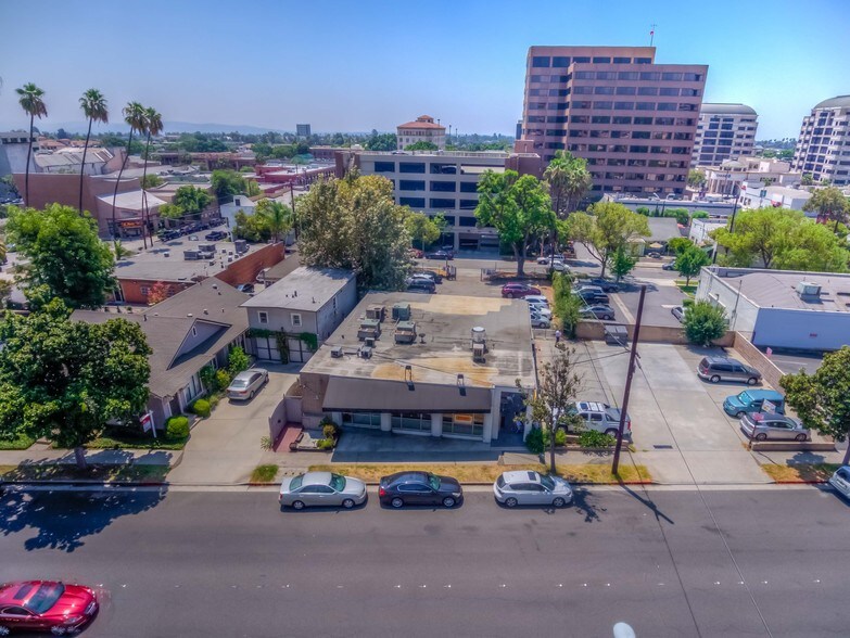 More Photos Of 910-914 E Union St, Pasadena Storefront Retail Office For Lease