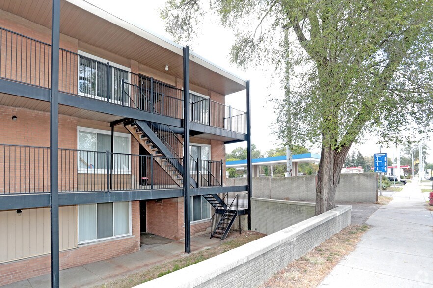 More Photos Of 20539-20541 Southfield Fwy, Detroit Apartments For Sale