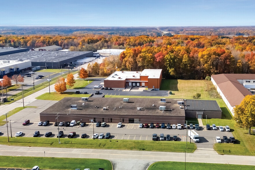Primary Photo Of 380 Victoria Rd, Youngstown Manufacturing For Sale