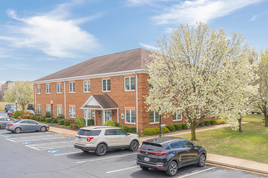 More Photos Of 23140 Moakley St, Leonardtown Medical For Lease
