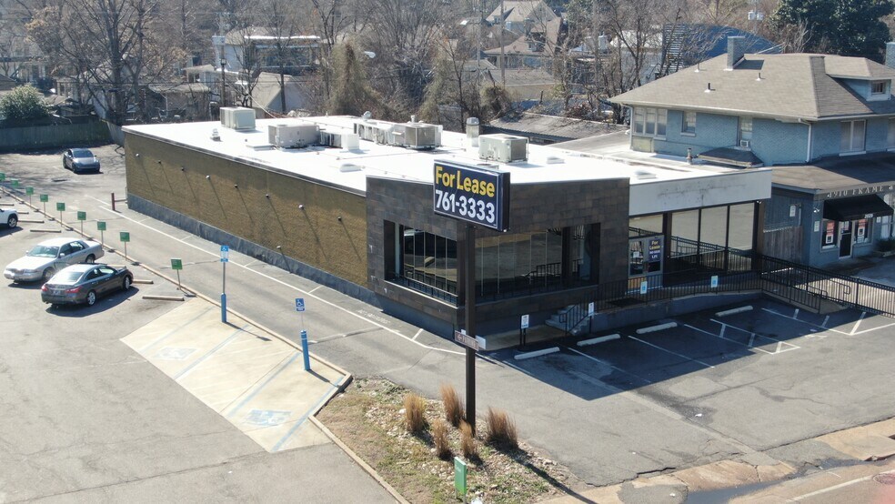 Primary Photo Of 2035-2037 Union Ave, Memphis Unknown For Lease
